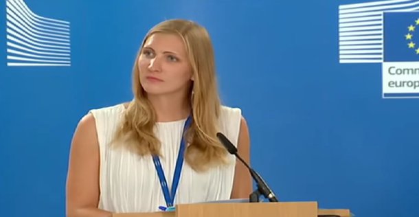 União Europeia pede que Bolsonaro reforce a democracia no Brasil