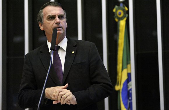 Bolsonaro tem sorte em ter por perto tal vizinho como Venezuela, diz economista