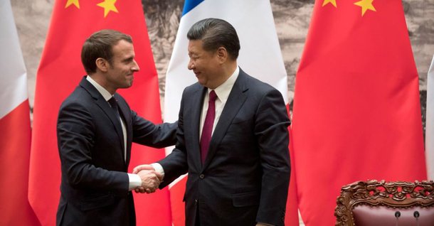 Presidentes da China e França comemoram parceria no lançamento de satélite