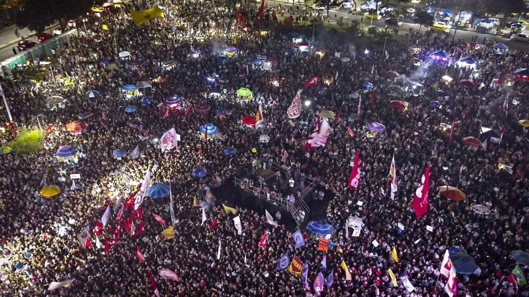Quatro dias são uma eternidade