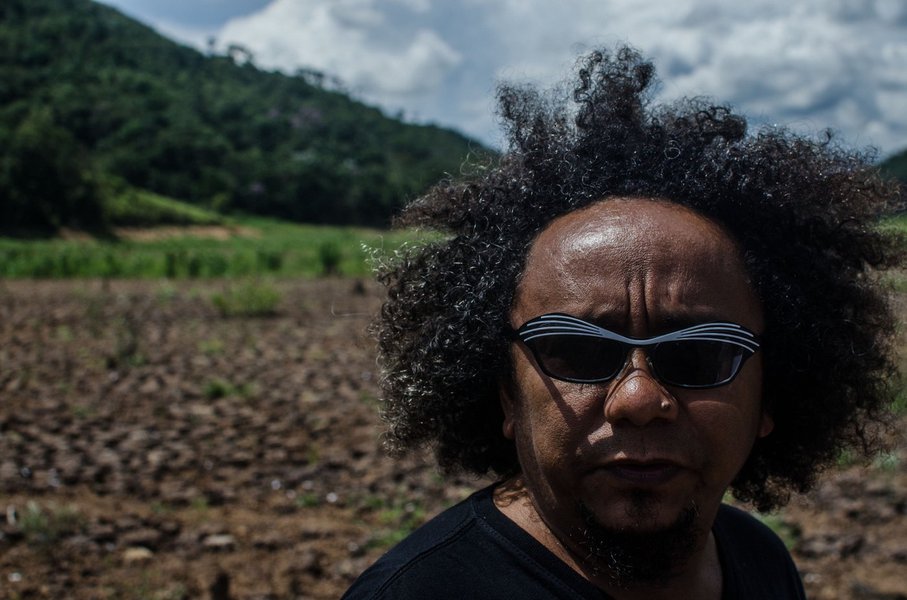 Chico César: “Esta é a face mais cruel e irracional do monstro que foi à rua em 2013”