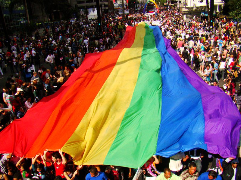 Câmara de Turismo LGBT rebate Bolsonaro: setor movimentou US$ 218 bilhões