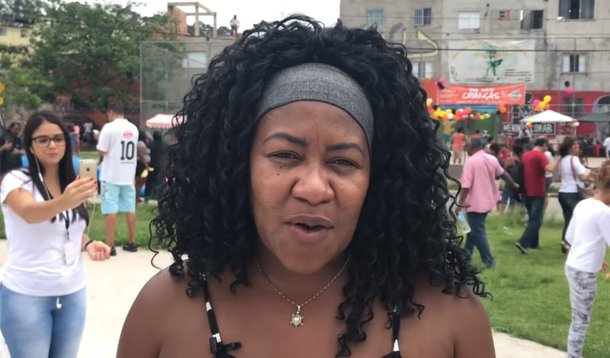 'Eu sou alvo desse cara. Minha esperança é você', diz mulher negra a Haddad