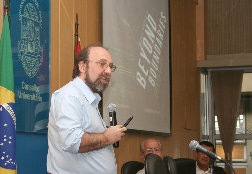 Miguel Nicolelis: comunidade científica mundial está 'aterrorizada' com o Brasil