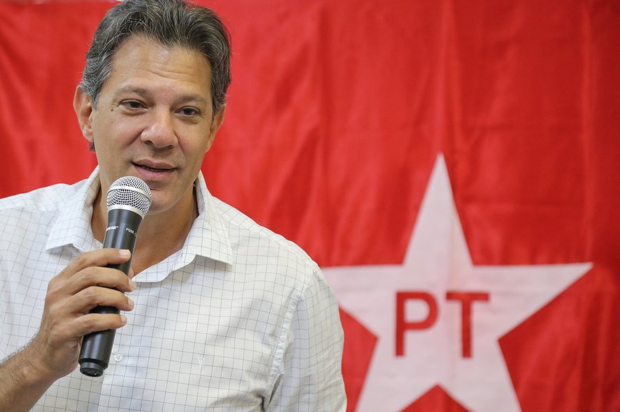 Haddad diz que, se eleito, Fazenda será comandada por nome ligado à produção, não por banqueiro
