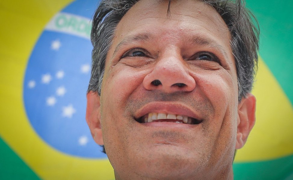 No 2º turno, Haddad lidera a luta democrática de uma geração 