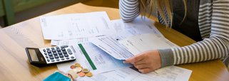 Endividamento de famílias fica estável de agosto para setembro
