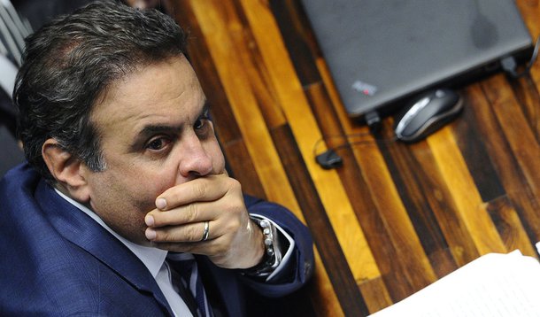 Blindado pela Justiça, Aécio surfa na delação de Palocci