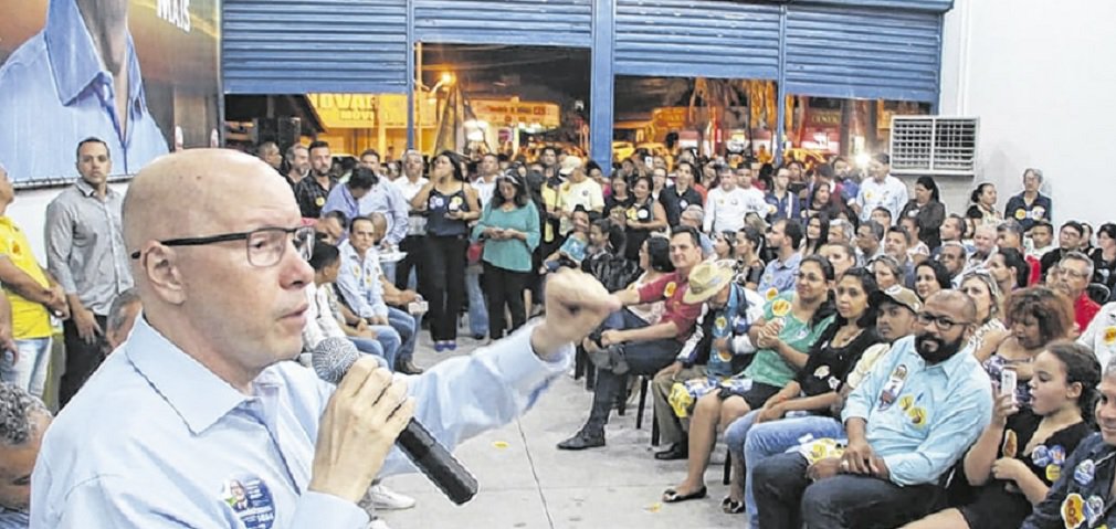 Demóstenes aposta em propostas inovadoras para retornar ao Congresso