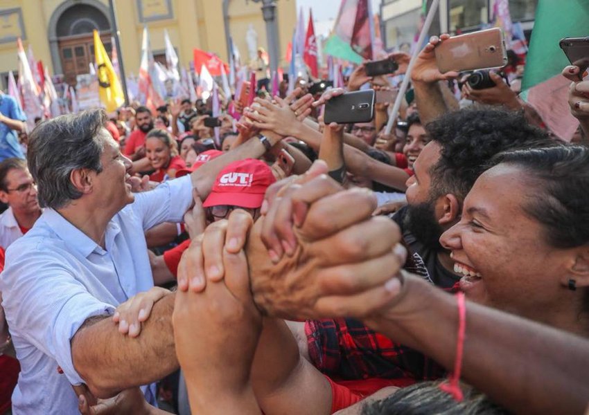 Tomar as ruas e assegurar a vitória de Haddad