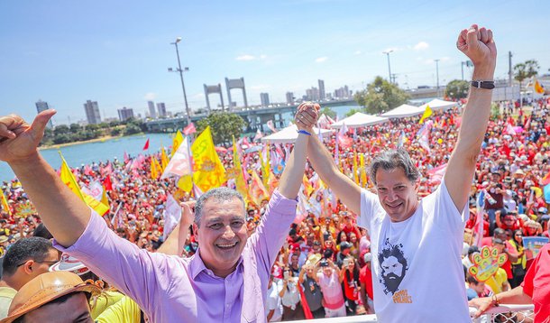 Quase reeleito, Rui quer ajudar Haddad no 2º turno