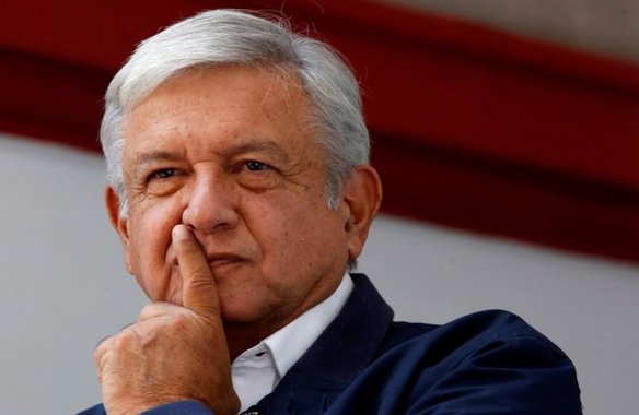 López Obrador promete criar comissão da verdade sobre 43 alunos desaparecidos
