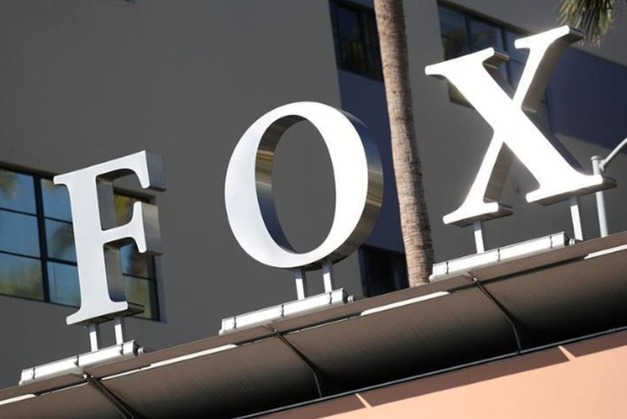 Fox de Rupert Murdoch vai vender participação da Sky na Comcast