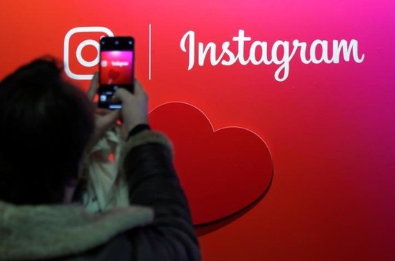 Saída de cofundadores do Instagram afetam ações do Facebook