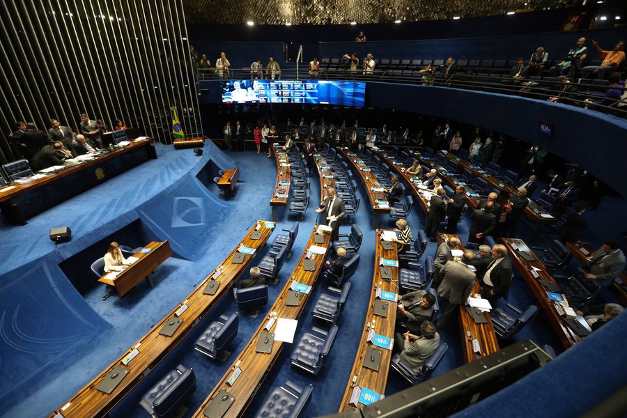 A degradação completa do sistema partidário do país