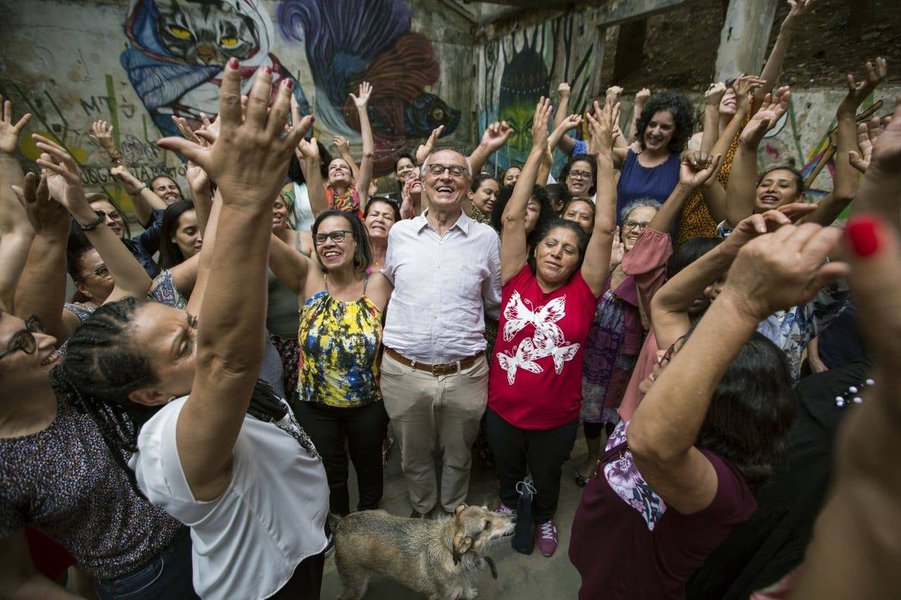 Suplicy mantém liderança na disputa ao Senado por SP, diz pesquisa