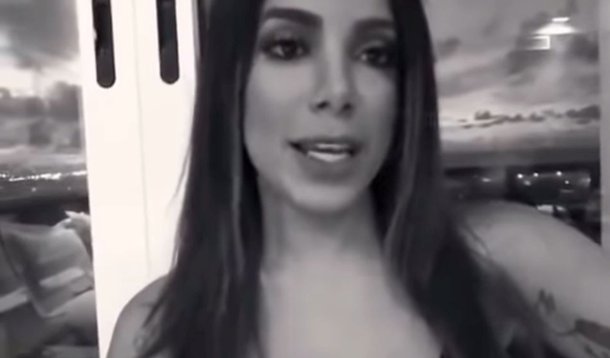 Anitta adere ao #EleNão e dispara: “Não apoio Bolsonaro”