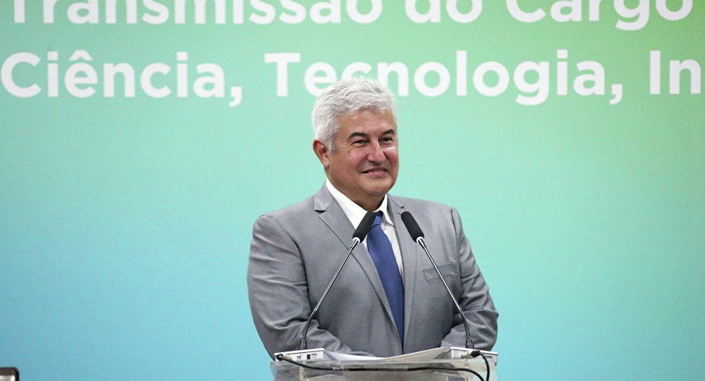 Astronauta defende entrega da Embraer para a Boeing