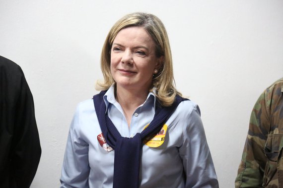 Afrânio Jardim: Gleisi acerta ao ir à posse de Maduro