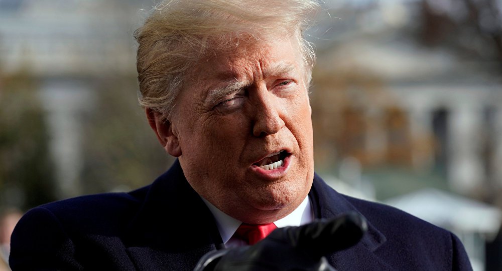 Trump cancela viagem a Davos e culpa democratas