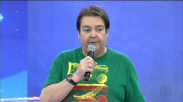 Faustão diz que não se referiu a ninguém quando falou em imbecil no poder