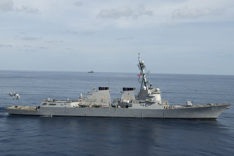 China diz que presença de navio dos EUA em seu mar meridional viola lei internacional