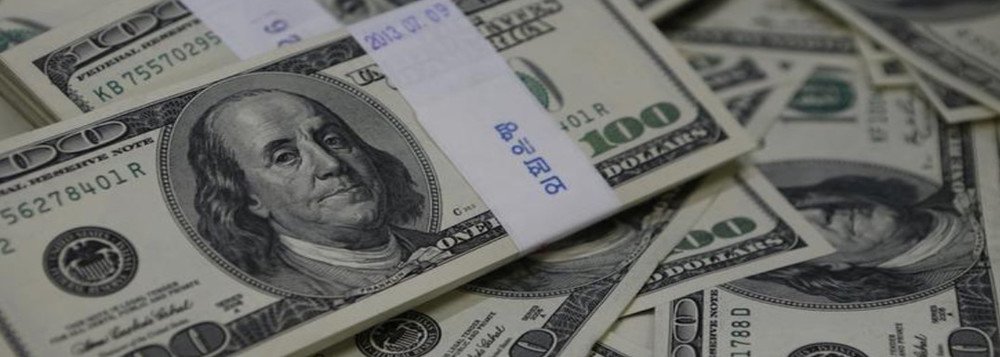 Mercado mantém expectativa de inflação em 4,01% e dólar a R$ 3,80
