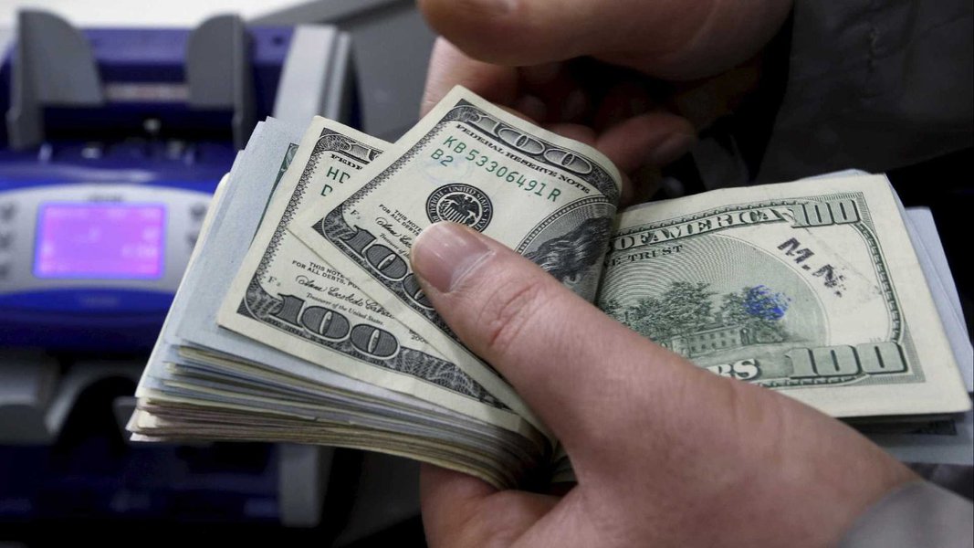 Dólar sobe 16,9% e bolsa aumenta 15% em 2018