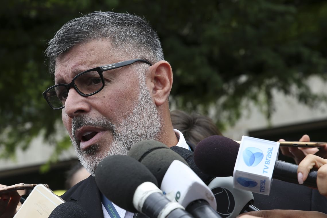 Altamiro Borges diz que Sheherazade acertou: Frota é um troglodita