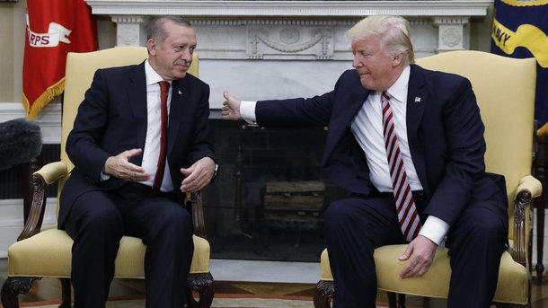 EUA e Turquia conversam sobre retirada de tropas dos EUA da Síria