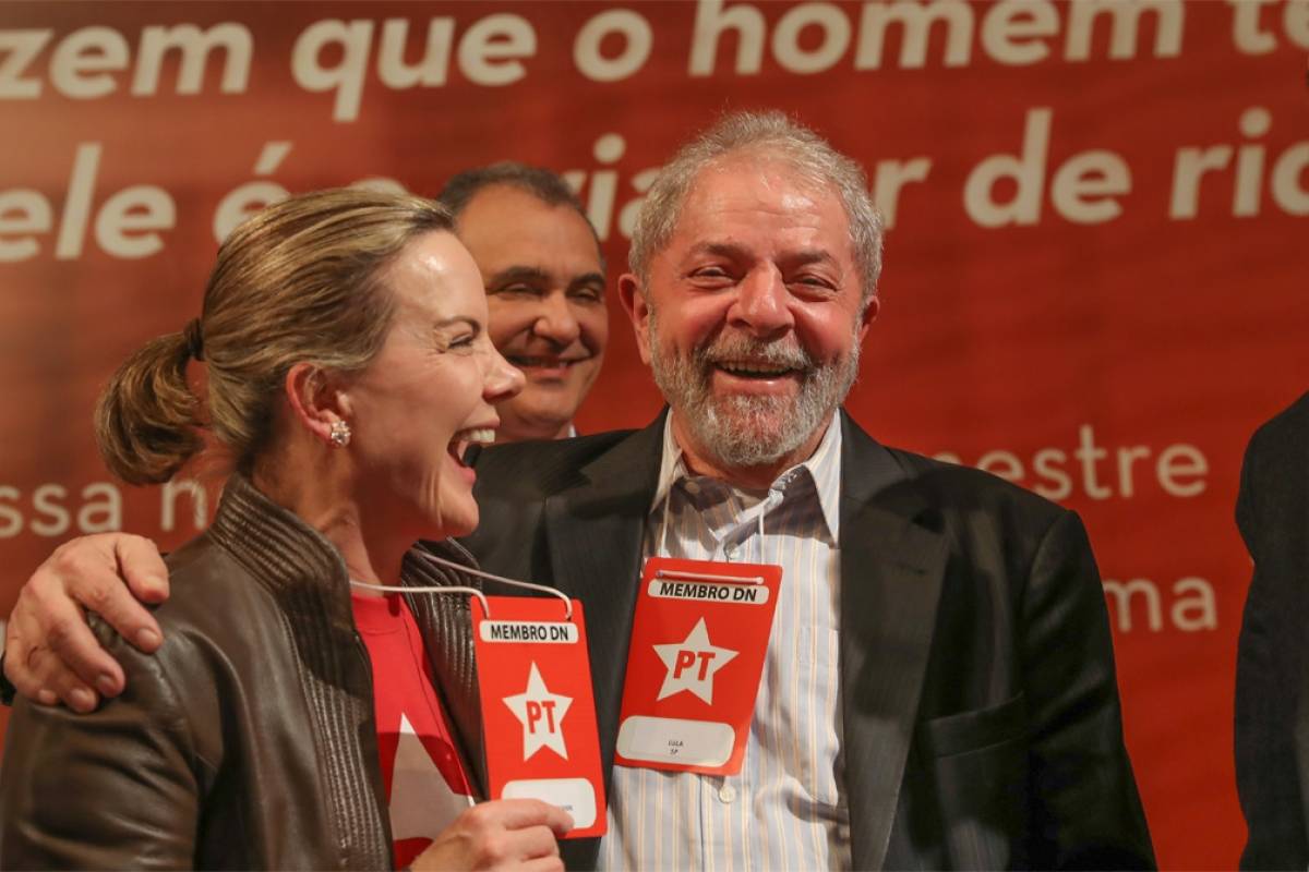 PT reage a bloquinho das esquerdas com acordo entre fundações