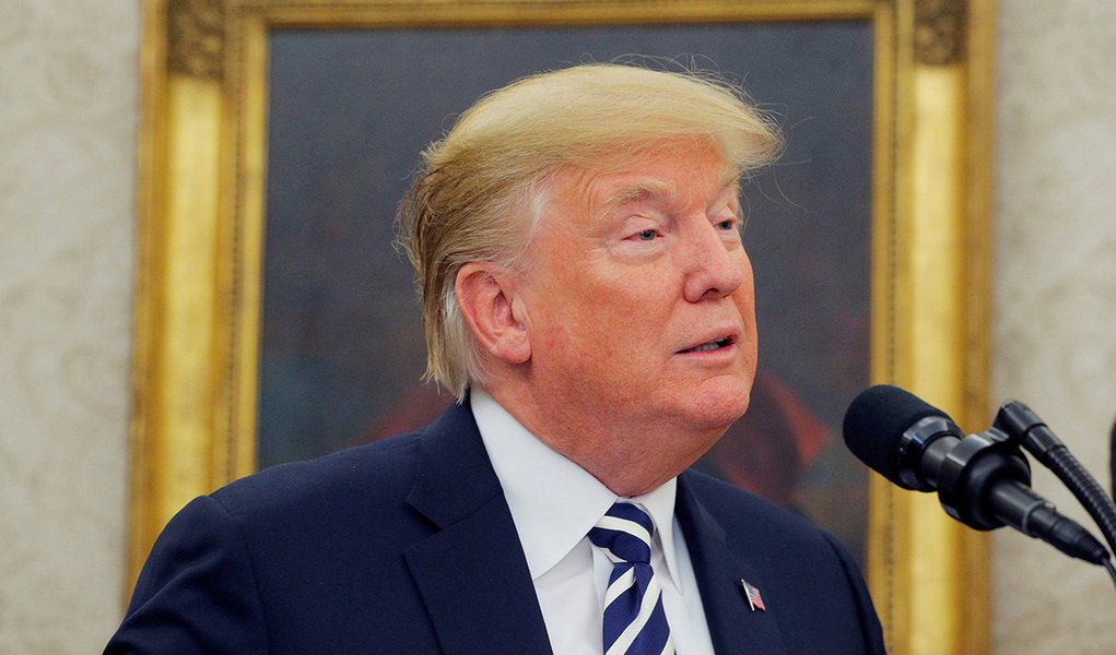 “Conspiração não é crime”, diz Trump em dia de julgamento sobre a Rússia