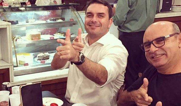 Brito diz que Fabrício Queiroz é 'o único inocente até prova em contrário'