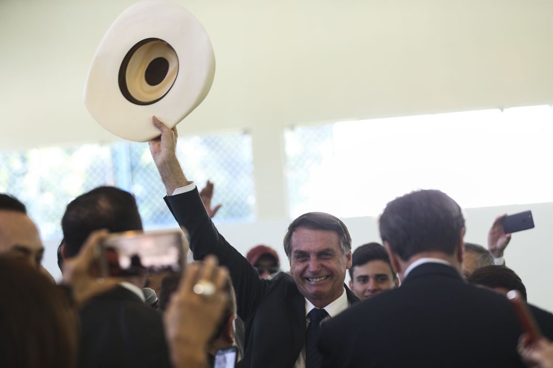 Ruralistas poderão emitir suas próprias licenças ambientais no futuro governo