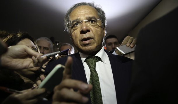 Raposas no galinheiro: Guedes traz empresários de TI para área digital do governo