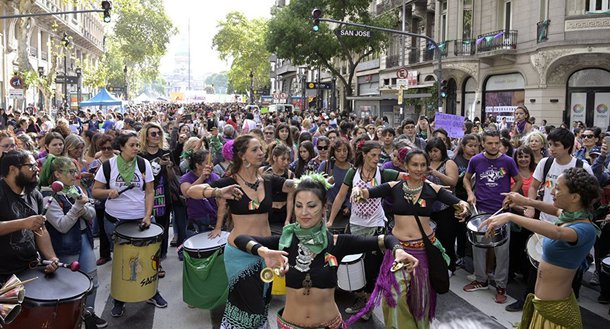 Argentina estabelece cota feminina de 50% no Congresso