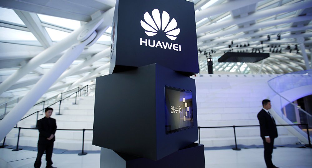 China garante que vai para proteger Huawei de 'repressão política' dos EUA