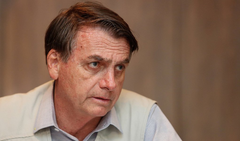 El País: Bolsonaro perdeu o escrúpulo e o respeito pelo cargo que ocupa