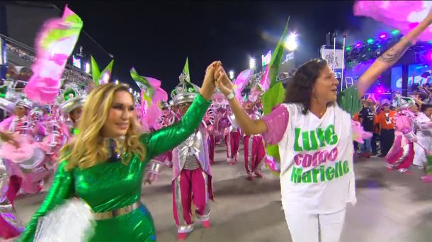 Mangueira ganha Estandarte de Ouro com heróis da resistência negros e índios