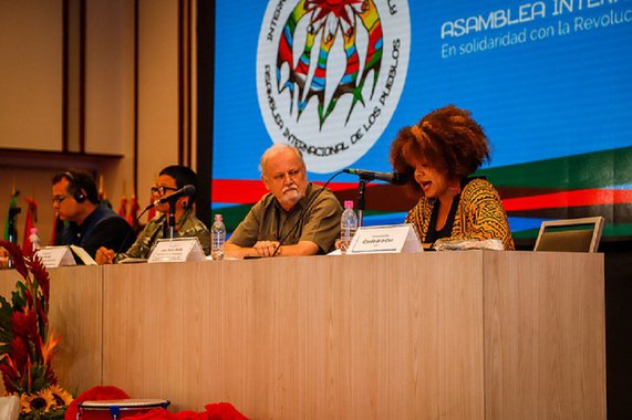 Abertura da Assembleia Internacional dos Povos celebra resistência dos venezuelanos