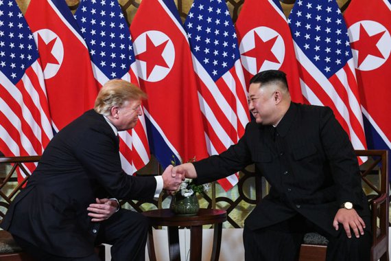 Trump encontra Kim e diz que ele é 'grande líder'