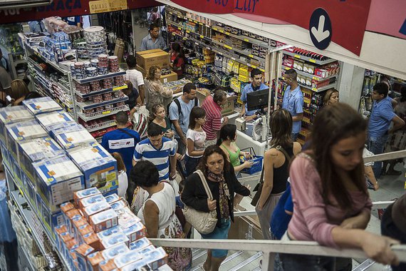 Intenção de consumo das famílias cresce 2,7% de janeiro para fevereiro
