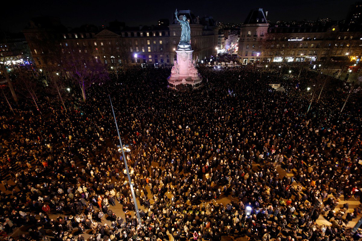 Franceses realizam manifestações contra antissemitismo