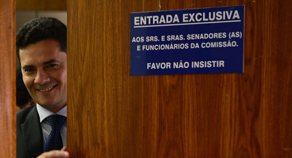 Propostas de Moro podem levar à legalização das milícias, diz pesquisador