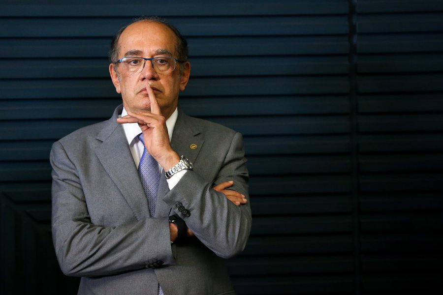 Gilmar revela que ministro do Supremo está sendo chantageado