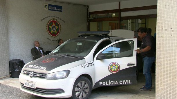 Polícia faz operação contra suspeitos de integrar milícia no Rio