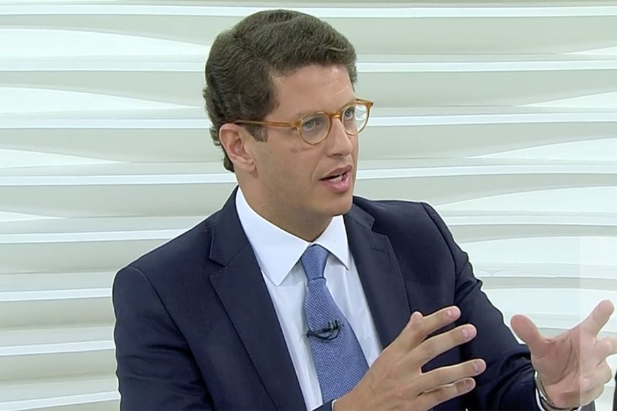 Ricardo Miranda: Salles chuta caixão de Chico Mendes