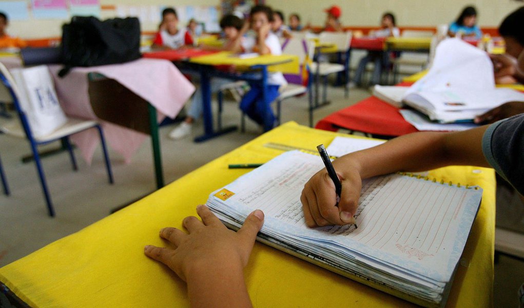 Ah, tá bom! - A educação trincada