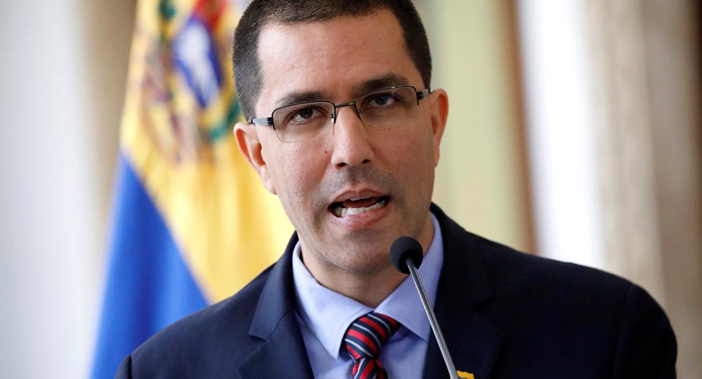 Brasil se ajoelha diante dos EUA, aponta chanceler venezuelano