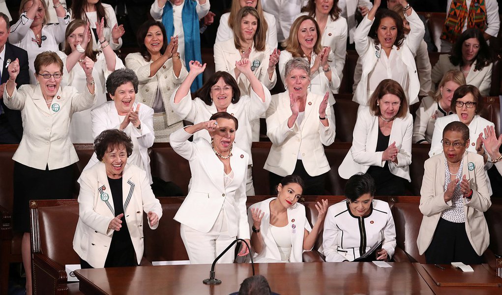 Discurso de Trump ao Congresso teve protesto de  deputadas democratas